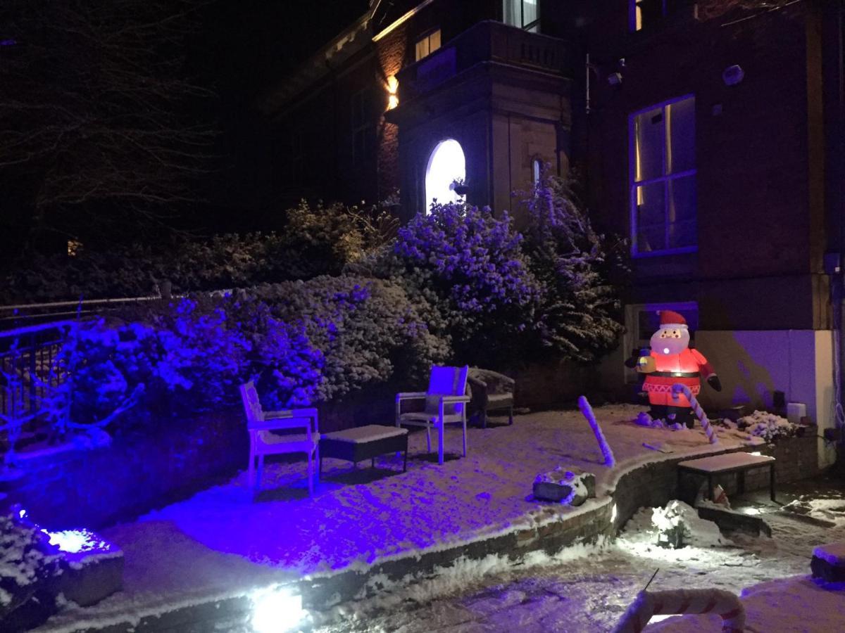 Queens Guesthouse Manchester Esterno foto