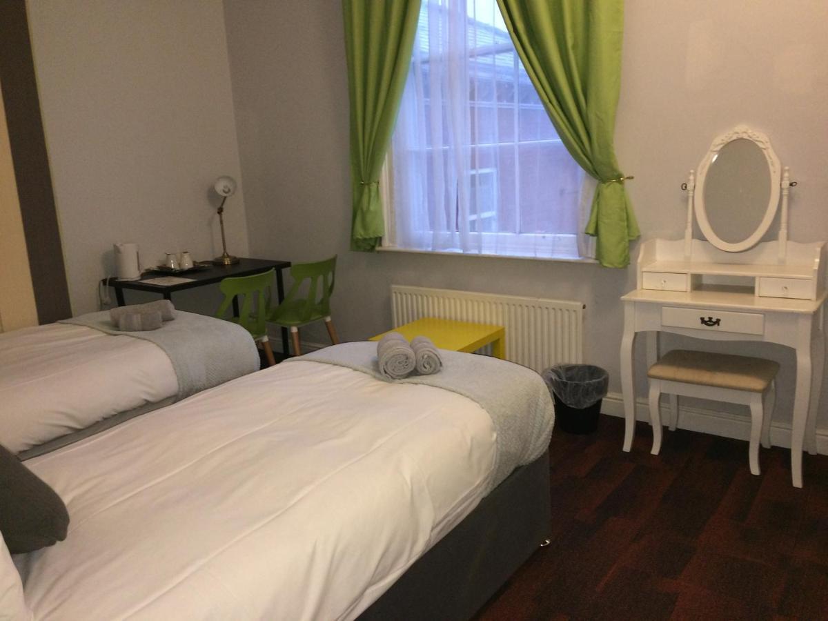 Queens Guesthouse Manchester Esterno foto